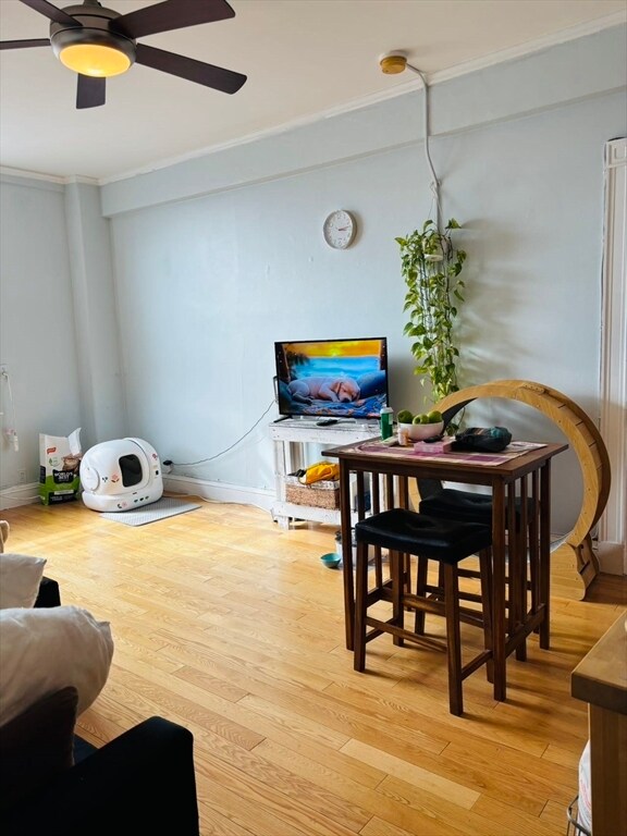 21 Beacon St, Unit 8T in Boston, MA - Building Photo - Building Photo