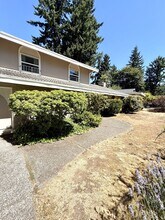 3214 SW 326th St in Federal Way, WA - Building Photo - Building Photo