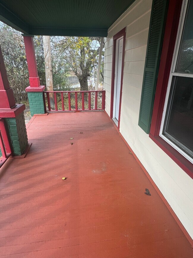 275 Greensburg Pike in North Versailles, PA - Building Photo - Building Photo