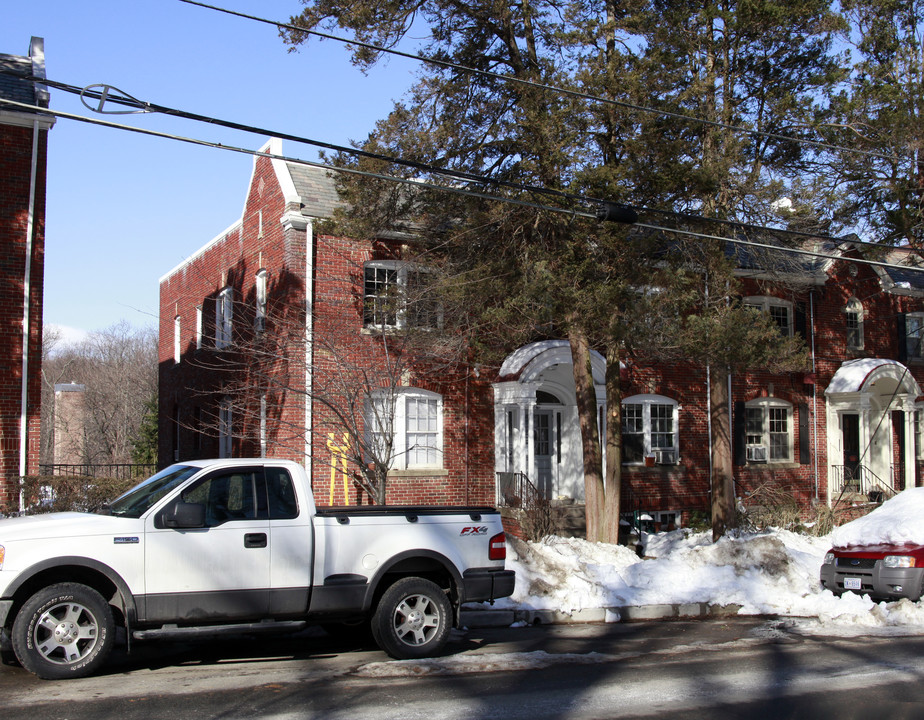 2510 41st St NW in Washington, DC - Building Photo