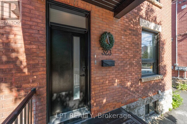 323 Booth St in Ottawa, ON - Building Photo - Building Photo