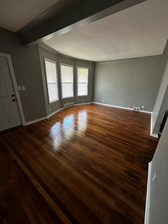 24 Pilgrim St in Highland Park, MI - Foto de edificio