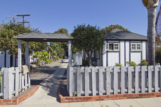 3044 State St in Carlsbad, CA - Building Photo - Building Photo