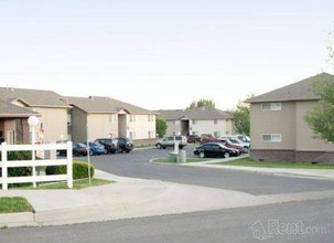 Roscrea Apartments in Price, UT - Building Photo - Building Photo