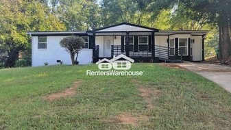 2125 Bixler Cir in Decatur, GA - Building Photo