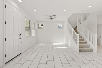 5821 W Pueblo Ave in Phoenix, AZ - Building Photo - Building Photo