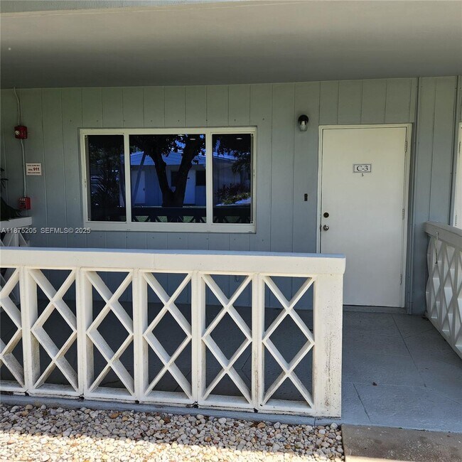 2170 NE 51st Ct in Fort Lauderdale, FL - Building Photo - Building Photo