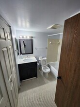 1472 W Chateau Vert in Ypsilanti, MI - Building Photo - Building Photo