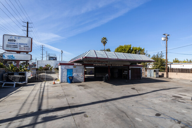 1808 S Lincoln Blvd in Venice, CA - Foto de edificio - Building Photo