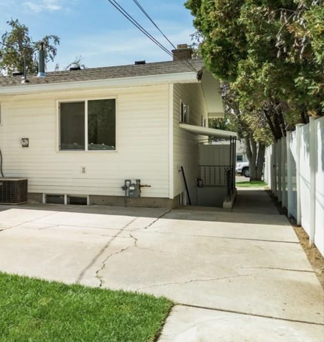 315 Jackson St in American Falls, ID - Building Photo - Building Photo