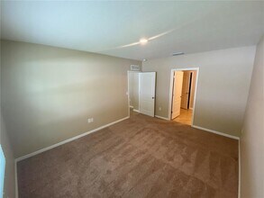 1742 Point O Woods Ct in Mount Dora, FL - Building Photo - Building Photo