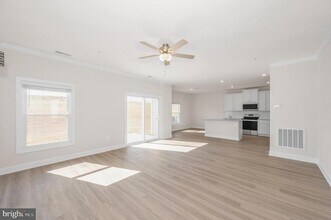 9962 Roulette Dr in Hagerstown, MD - Building Photo - Building Photo