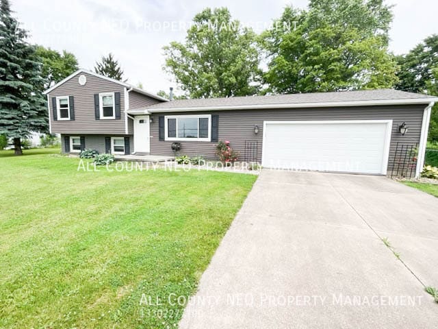 property at 5502 Lakewood Rd