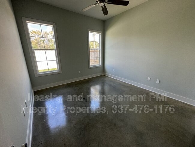 106 Satsuma Dr in Youngsville, LA - Building Photo - Building Photo
