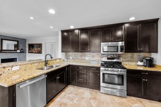 104 Willow Bend Dr in La Porte, IN - Building Photo - Building Photo