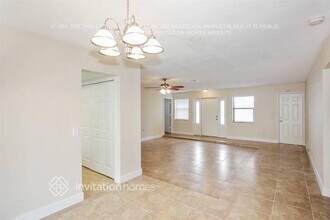 9671 NW 24th St in Sunrise, FL - Building Photo - Building Photo