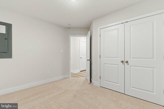 5217 Manor Park Dr in Upper Marlboro, MD - Building Photo - Building Photo