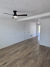 7213 Seward Dr in Port Richey, FL - Building Photo - Building Photo