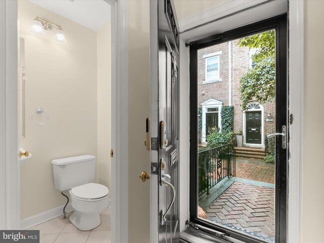 property at 4424 Westover Pl NW