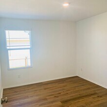 104 Perfect World Lp in Jarrell, TX - Building Photo - Building Photo