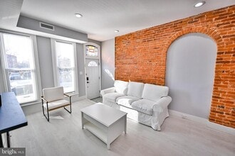 1015 Riverside Ave in Baltimore, MD - Building Photo - Building Photo