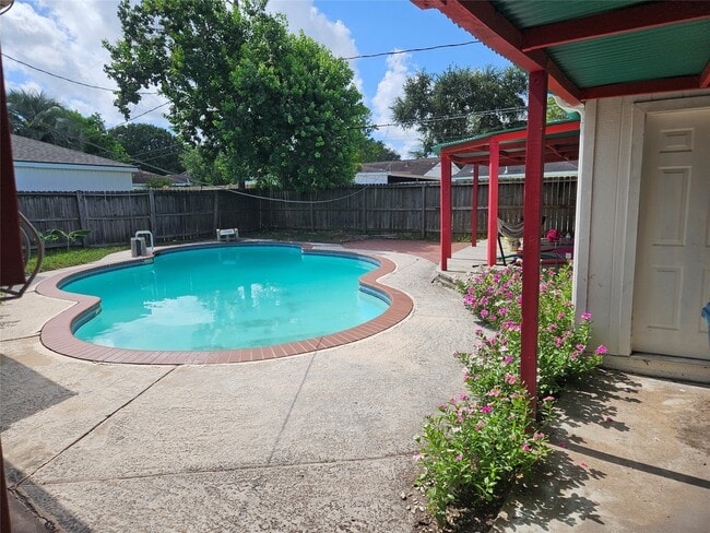 property at 9231 Stroud Dr