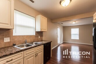 2624 Stream Bank Dr in Charlotte, NC - Building Photo - Building Photo