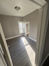 589 E Isabella Ave in Muskegon, MI - Building Photo - Building Photo