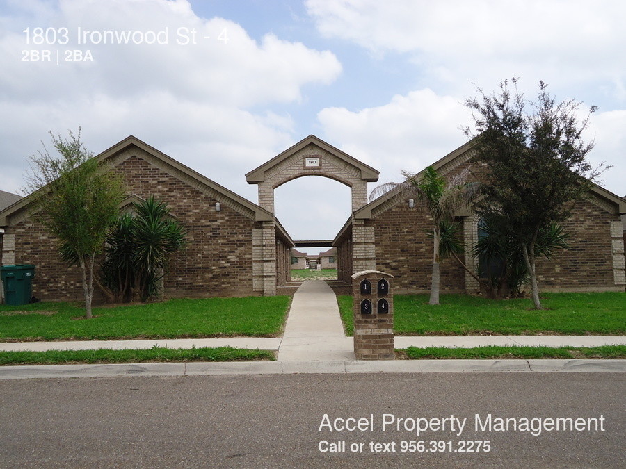 1803 S Ironwood St-Unit -4 in Pharr, TX - Building Photo