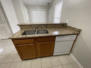 1500 Iris Dr in Salisbury, MD - Building Photo - Building Photo