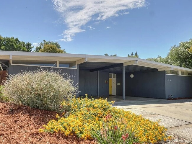 property at 1212 Drake Dr