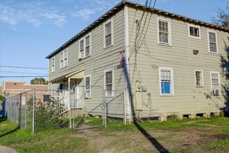 Cesar Chavez Rooming House in Houston, TX - Building Photo - Building Photo