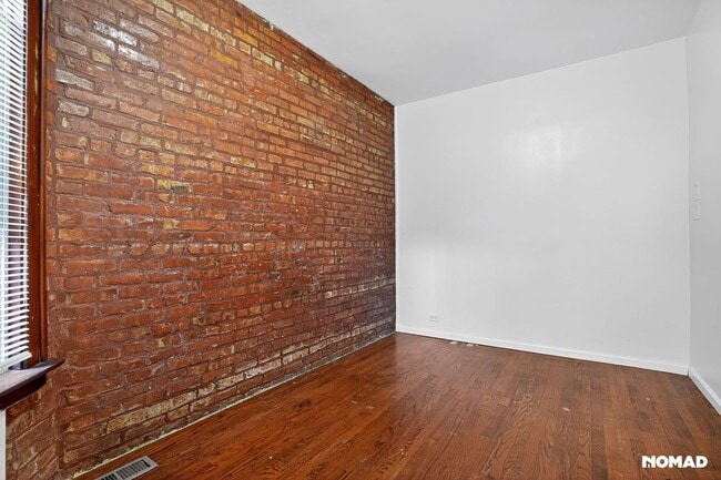 2332 S Marshall Blvd in Chicago, IL - Building Photo - Building Photo