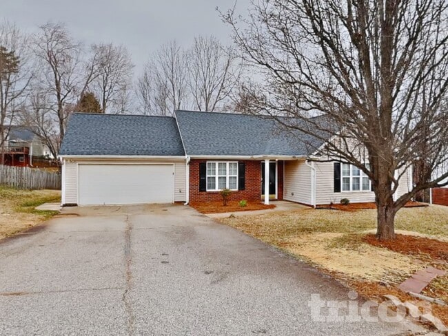 6812 Rangecrest Rd in Belews Creek, NC - Building Photo - Building Photo