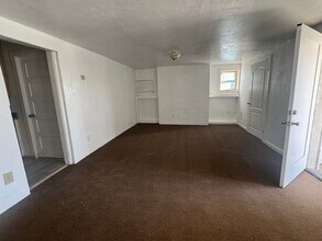 706 Fillmore St in Taft, CA - Building Photo - Building Photo