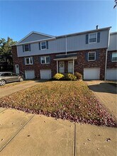 103 Parkridge Ln in Moon Township, PA - Building Photo - Building Photo