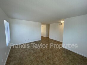 1434 Manzanita Ave in Escondido, CA - Building Photo - Building Photo