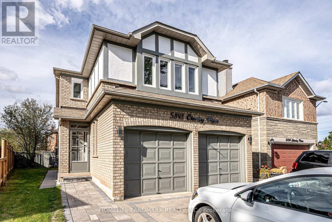 5848 Chorley Pl in Mississauga, ON - Building Photo