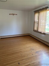 366 Carmen Rd in Buffalo, NY - Building Photo - Building Photo