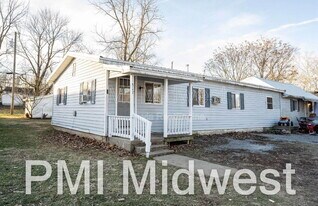 311 Harrison St in Crawfordsville, IN - Building Photo