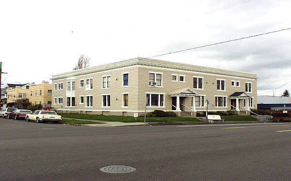 Kenton Court Apartments in Portland, OR - Foto de edificio - Building Photo