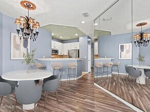 12301 Kernan Forest Blvd in Jacksonville, FL - Building Photo - Building Photo