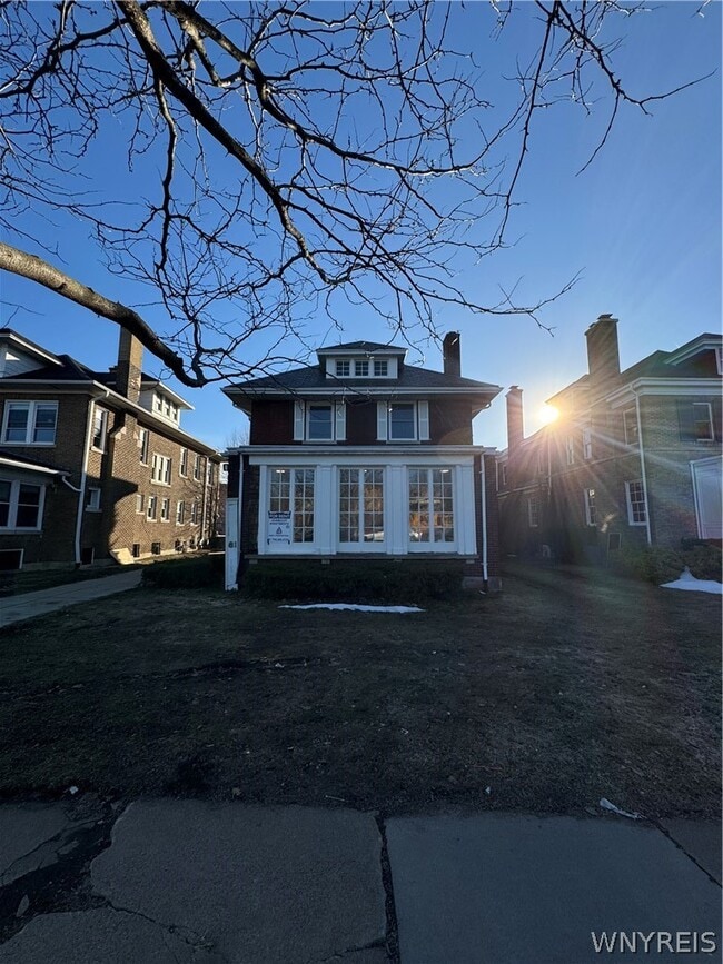 81 Humboldt Pkwy in Buffalo, NY - Building Photo - Building Photo