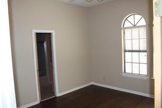 1816 Woodstone Dr in Kerrville, TX - Building Photo - Building Photo