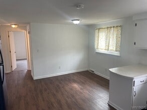 341 Sundridge Dr in Buffalo, NY - Building Photo - Building Photo