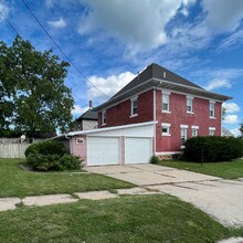 1403 9th St in Monroe, WI - Building Photo - Building Photo