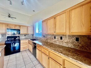 49312 Violet St in Indio, CA - Building Photo - Building Photo