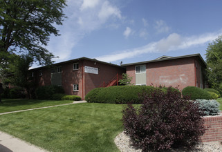 Academy Park Apartments in Fort Collins, CO - Building Photo - Building Photo