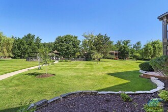 31 Abbey Villa Cir in Fontana-on-Geneva Lake, WI - Building Photo - Building Photo