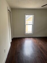 832 Wealthy St SE in Grand Rapids, MI - Foto de edificio - Building Photo